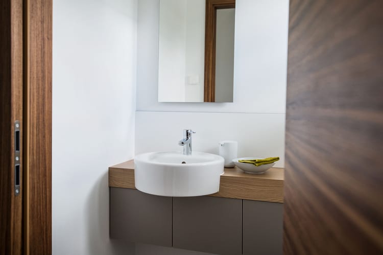 WC- Waschbecken