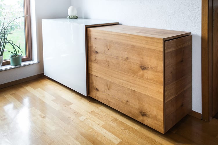 Sideboard mit Schiebefronten